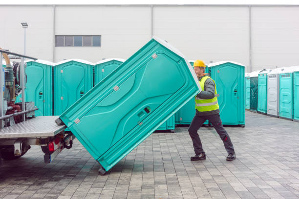 Best Portable toilet rental cost  in Osceola, WI